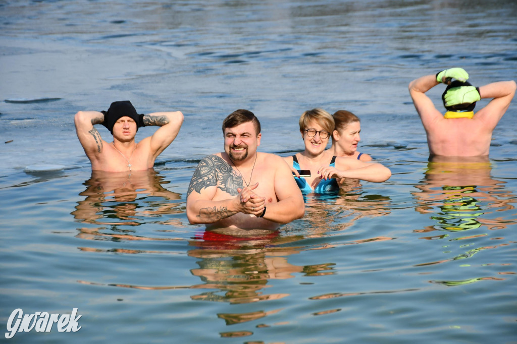 Marcowe morsowanie nad Chechłem