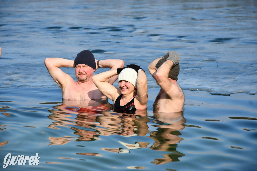 Marcowe morsowanie nad Chechłem