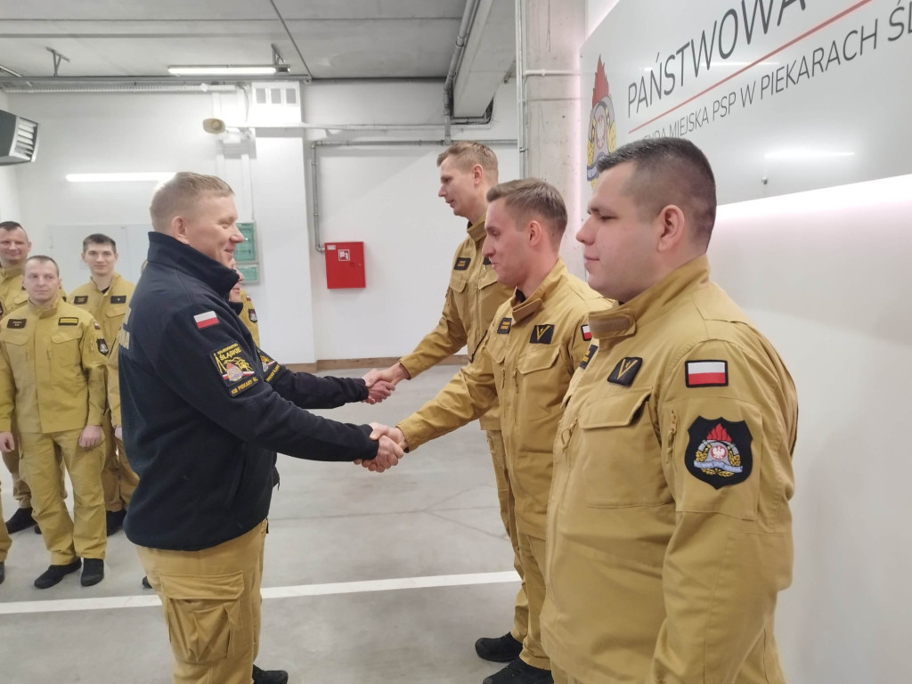 Piekary Śląskie. Nowi dowódcy i uroczysta zmiana służby