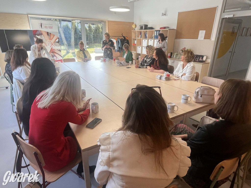 Kobiecość, intymność, uważność. Spotkanie kobiet w Tarnowskich Górach