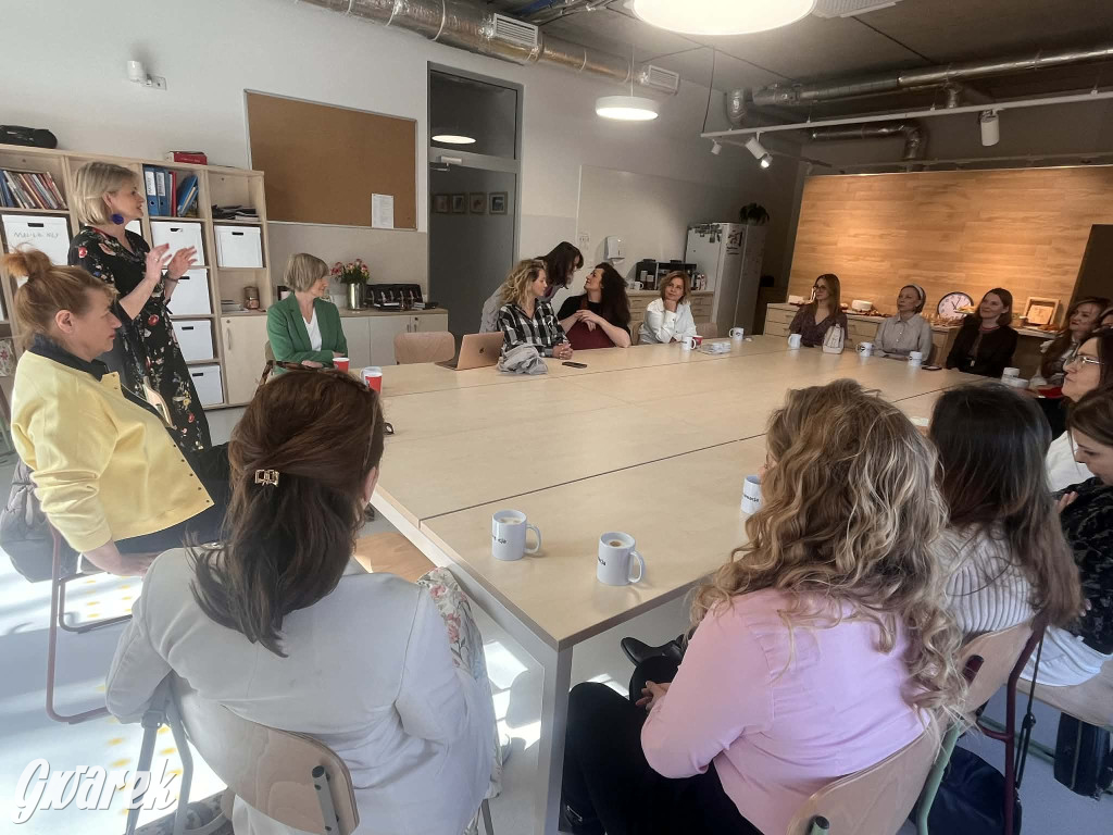 Kobiecość, intymność, uważność. Spotkanie kobiet w Tarnowskich Górach