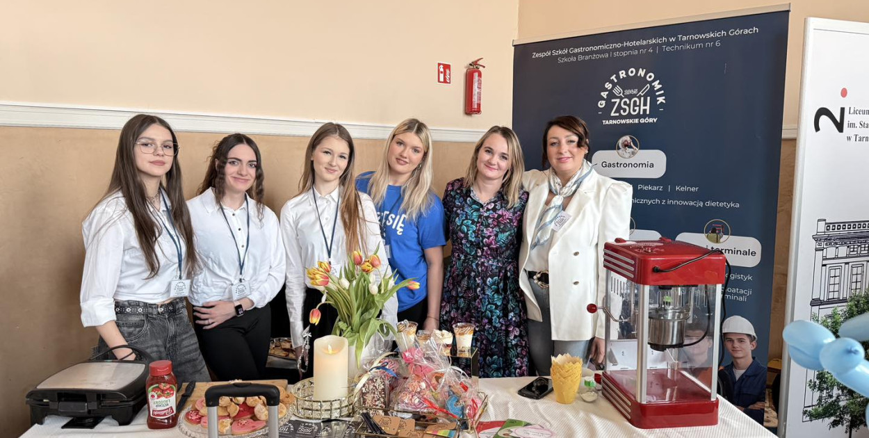 Tarnowskie Góry. Trwają targi edukacyjne w Chemiku