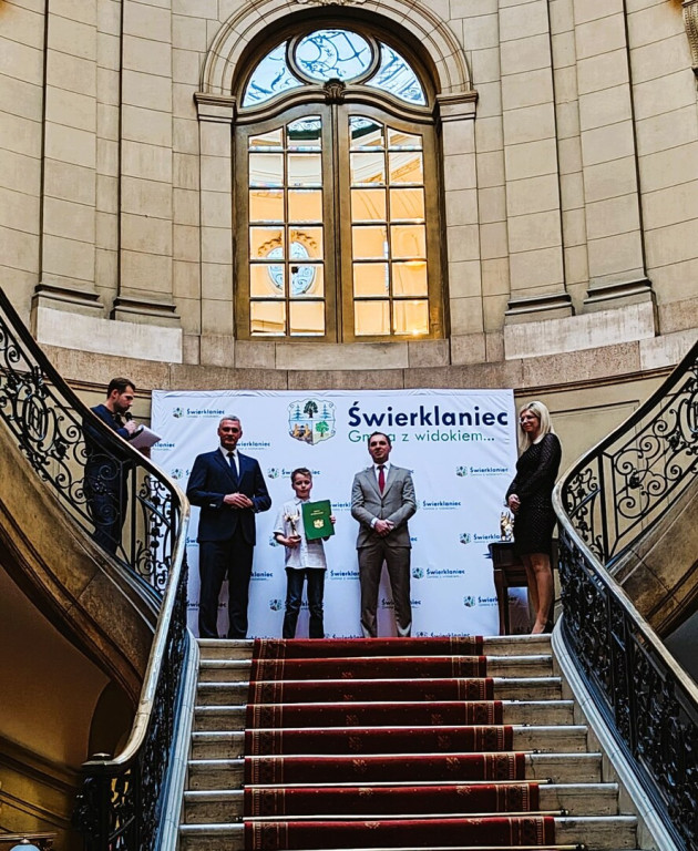 Młodzi sportowcy nagrodzeni! Uroczystość w pałacu