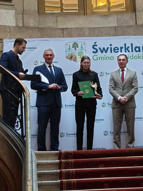 Młodzi sportowcy nagrodzeni! Uroczystość w pałacu