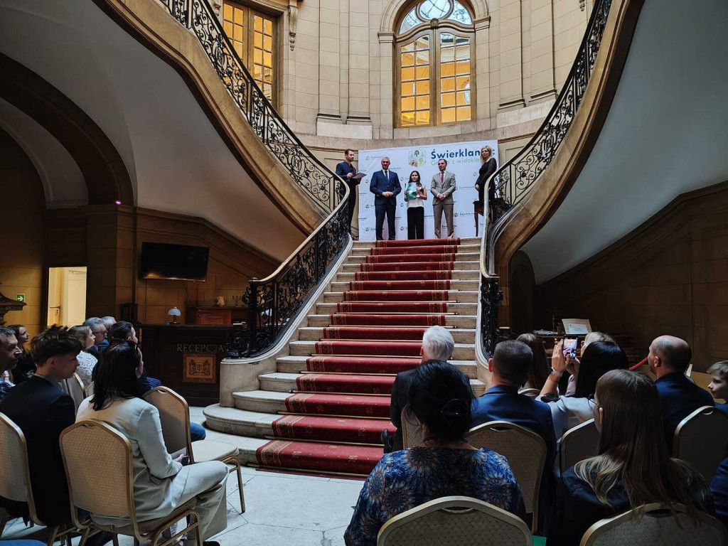 Młodzi sportowcy nagrodzeni! Uroczystość w pałacu