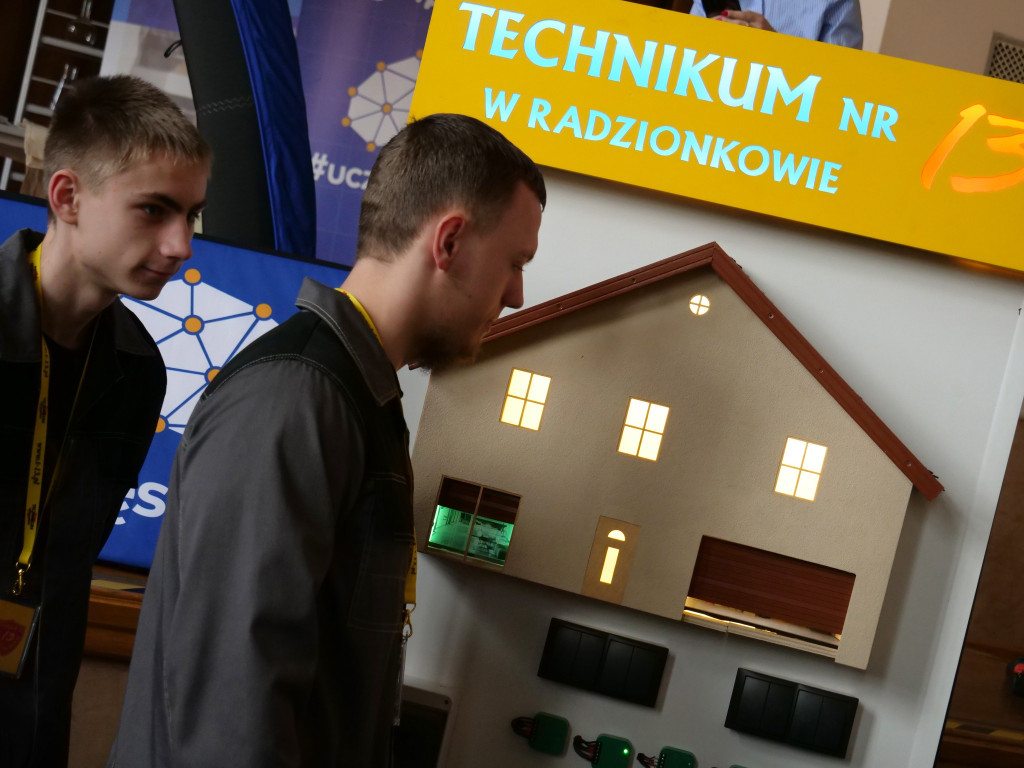 Tarnowskie Góry. Trwają targi edukacyjne w Chemiku
