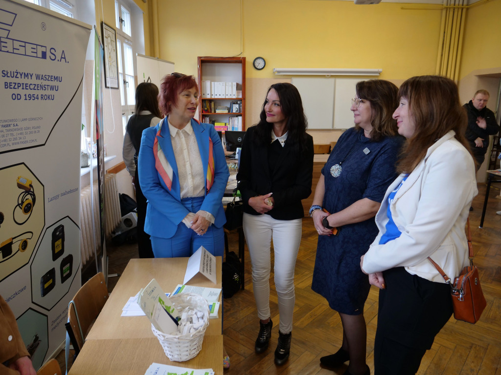 Tarnowskie Góry. Trwają targi edukacyjne w Chemiku