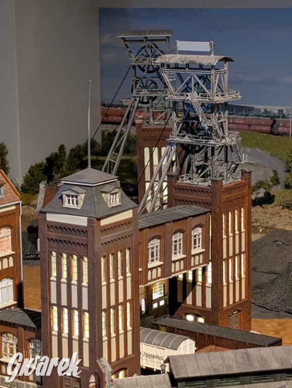 Miniaturowe kolejki na Dworcu Kultury. Zobaczcie zdjęcia