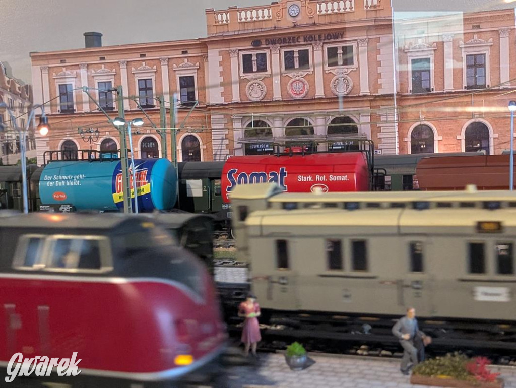 Miniaturowe kolejki na Dworcu Kultury. Zobaczcie zdjęcia