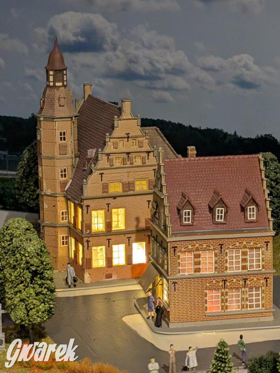 Miniaturowe kolejki na Dworcu Kultury. Zobaczcie zdjęcia