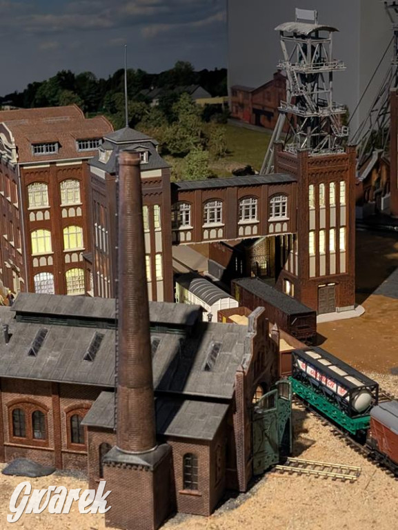 Miniaturowe kolejki na Dworcu Kultury. Zobaczcie zdjęcia