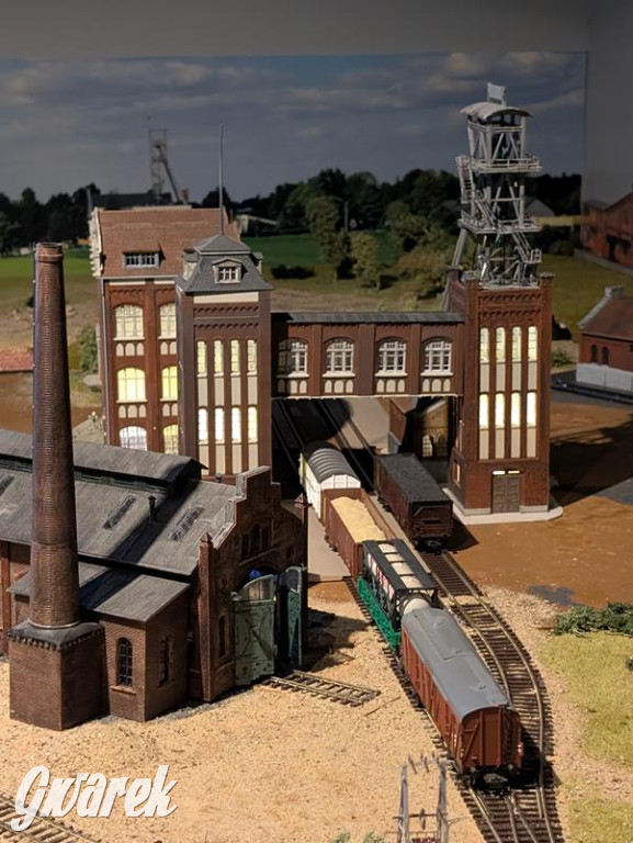 Miniaturowe kolejki na Dworcu Kultury. Zobaczcie zdjęcia