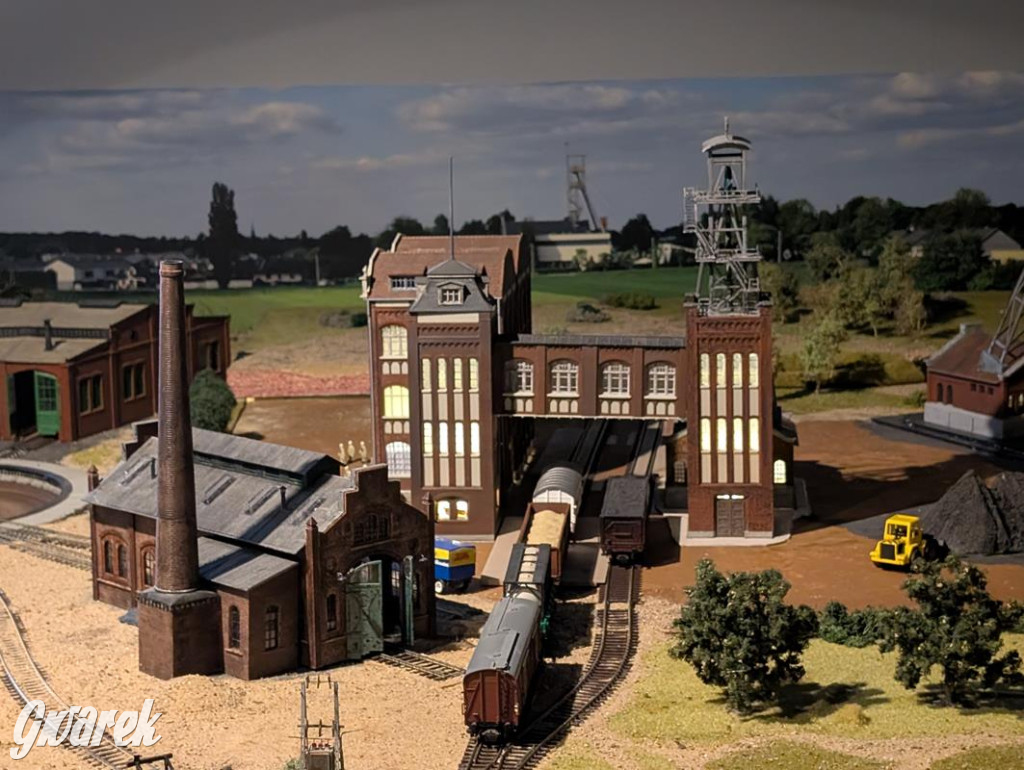 Miniaturowe kolejki na Dworcu Kultury. Zobaczcie zdjęcia