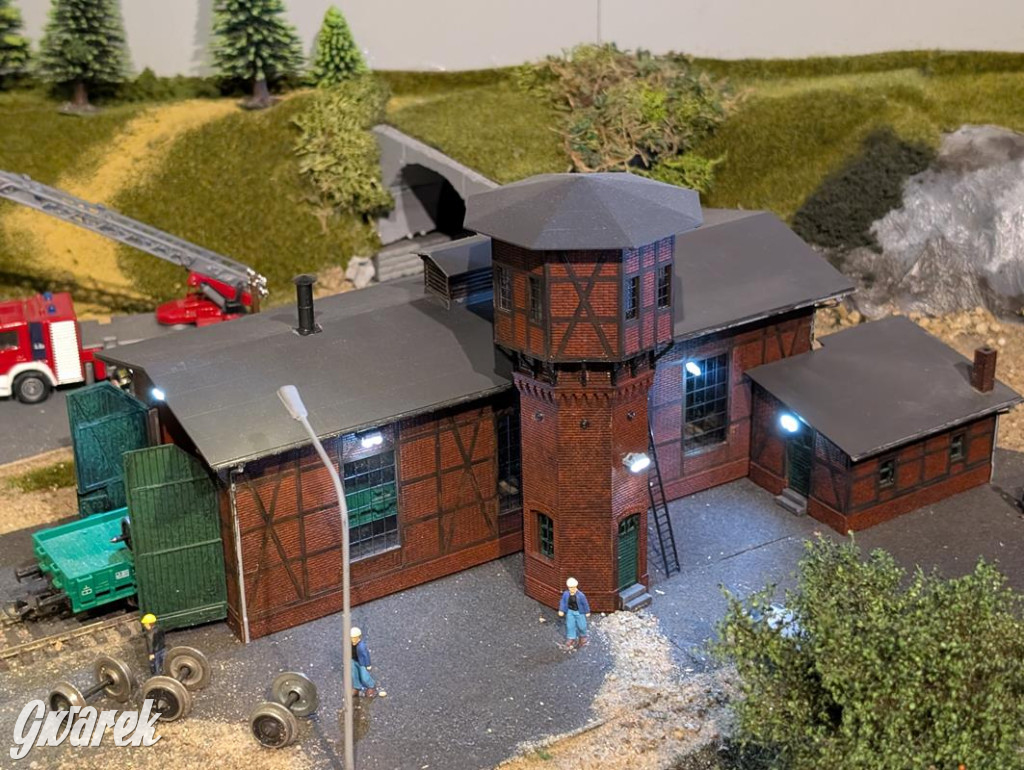 Miniaturowe kolejki na Dworcu Kultury. Zobaczcie zdjęcia