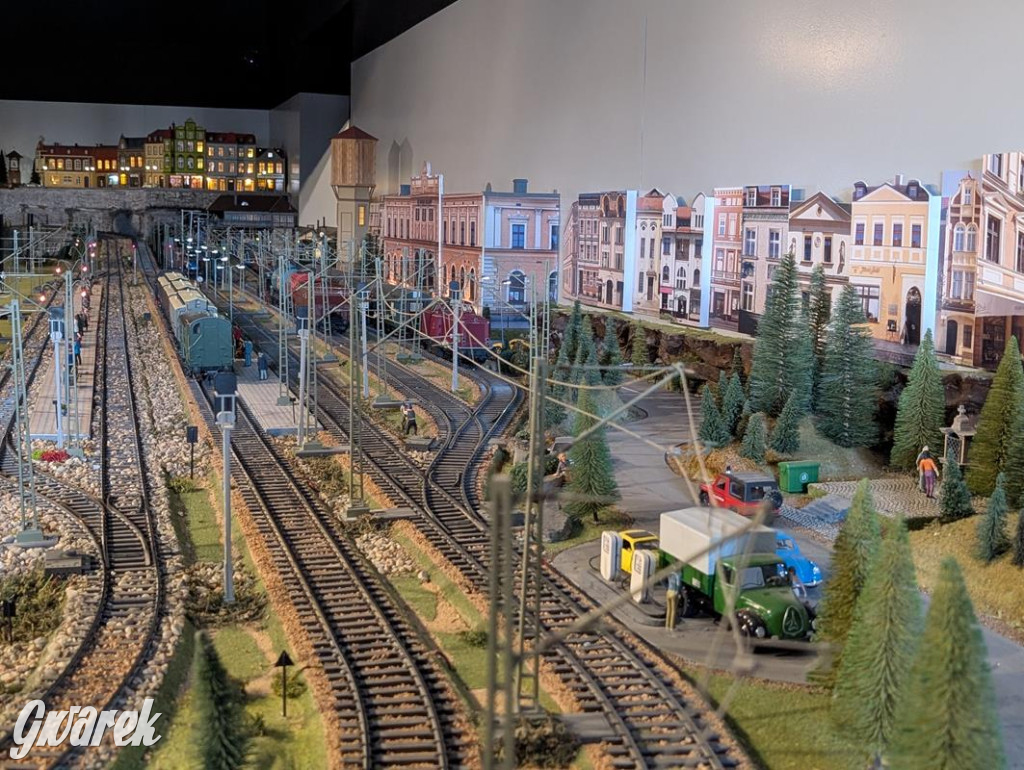 Miniaturowe kolejki na Dworcu Kultury. Zobaczcie zdjęcia