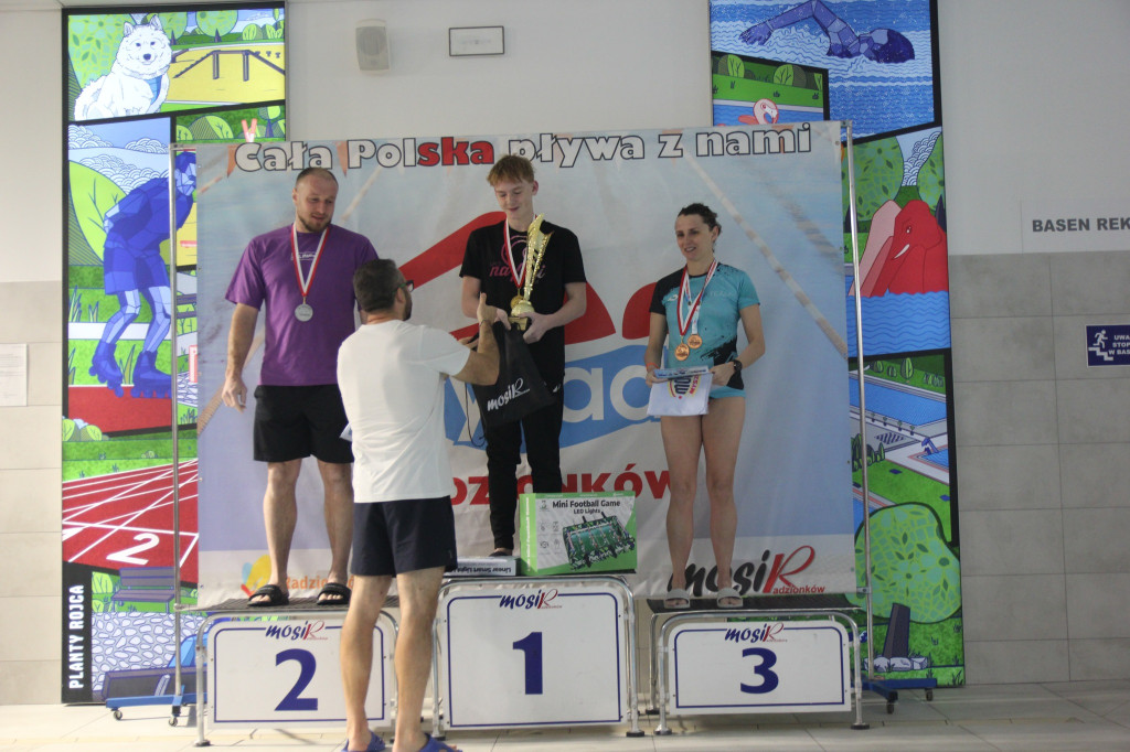 Płynęli przez całą noc! Otyliada za nami