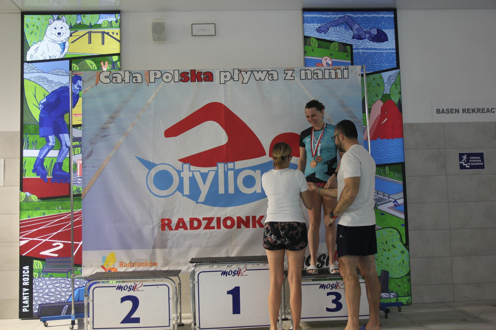 Płynęli przez całą noc! Otyliada za nami