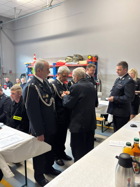 Wybór władz, odznaczenia i tytuł dla naczelnika