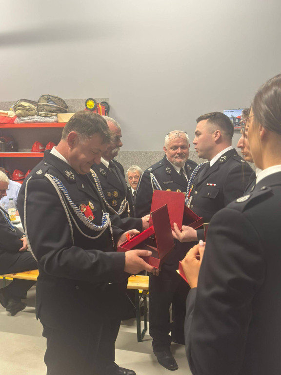 Wybór władz, odznaczenia i tytuł dla naczelnika