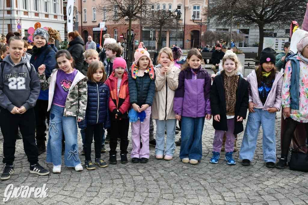 Tarnowskie Góry. Powitanie wiosny na rynku
