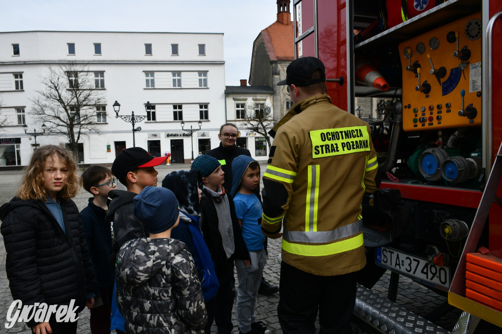 Tarnowskie Góry. Powitanie wiosny na rynku