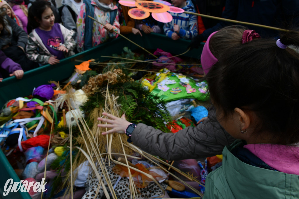 Tarnowskie Góry. Powitanie wiosny na rynku