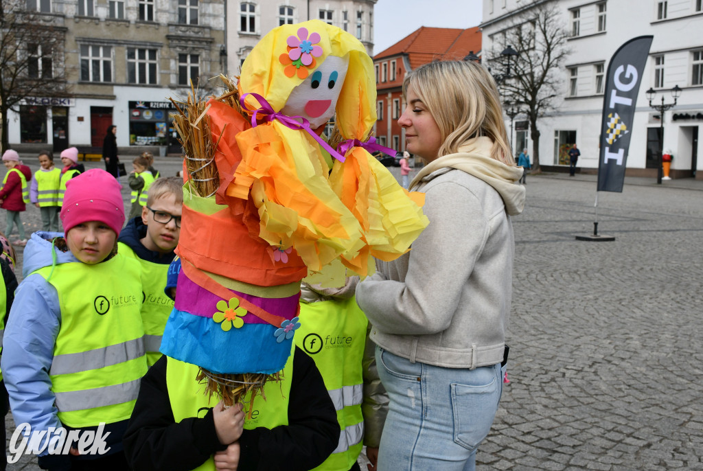 Tarnowskie Góry. Powitanie wiosny na rynku