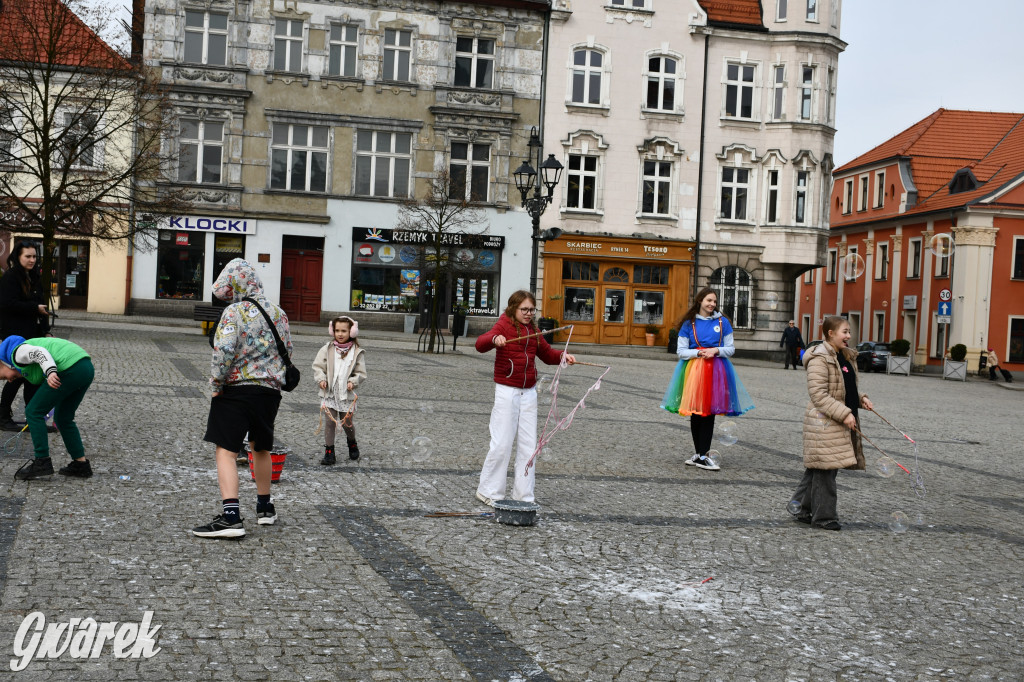 Tarnowskie Góry. Powitanie wiosny na rynku