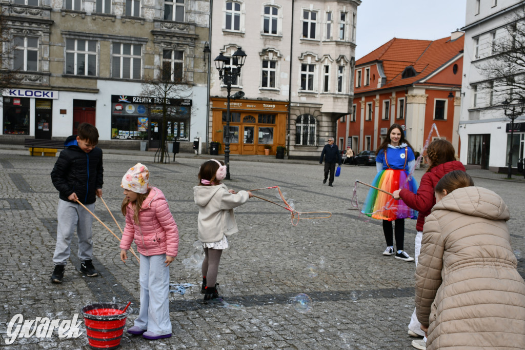 Tarnowskie Góry. Powitanie wiosny na rynku