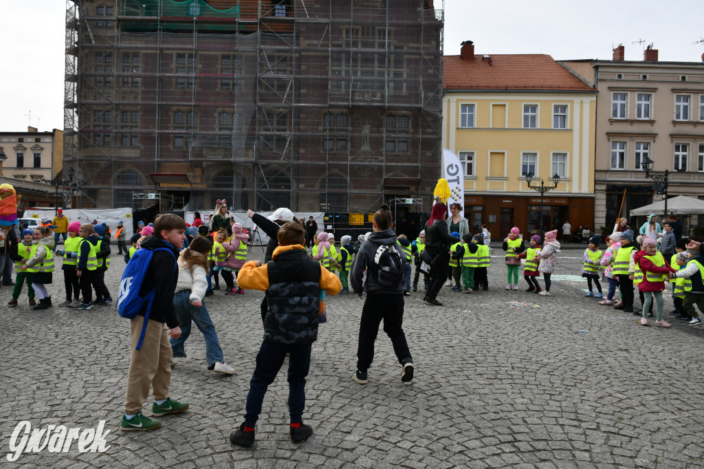 Tarnowskie Góry. Powitanie wiosny na rynku
