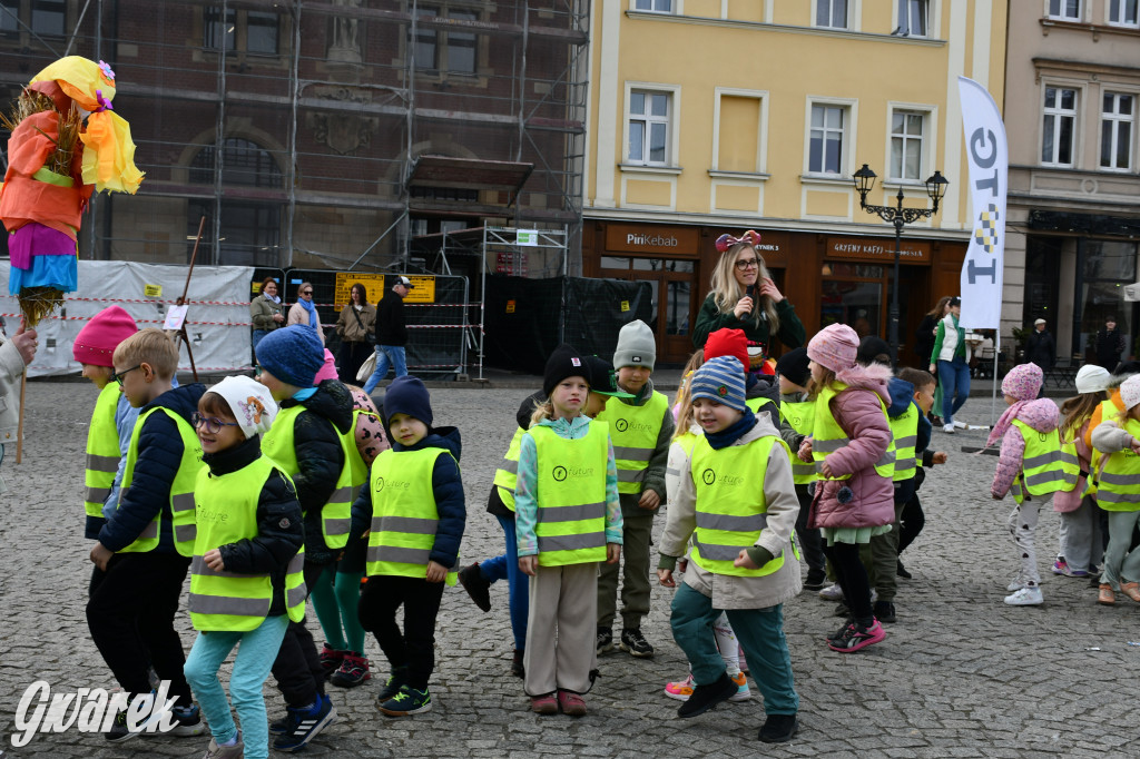Tarnowskie Góry. Powitanie wiosny na rynku