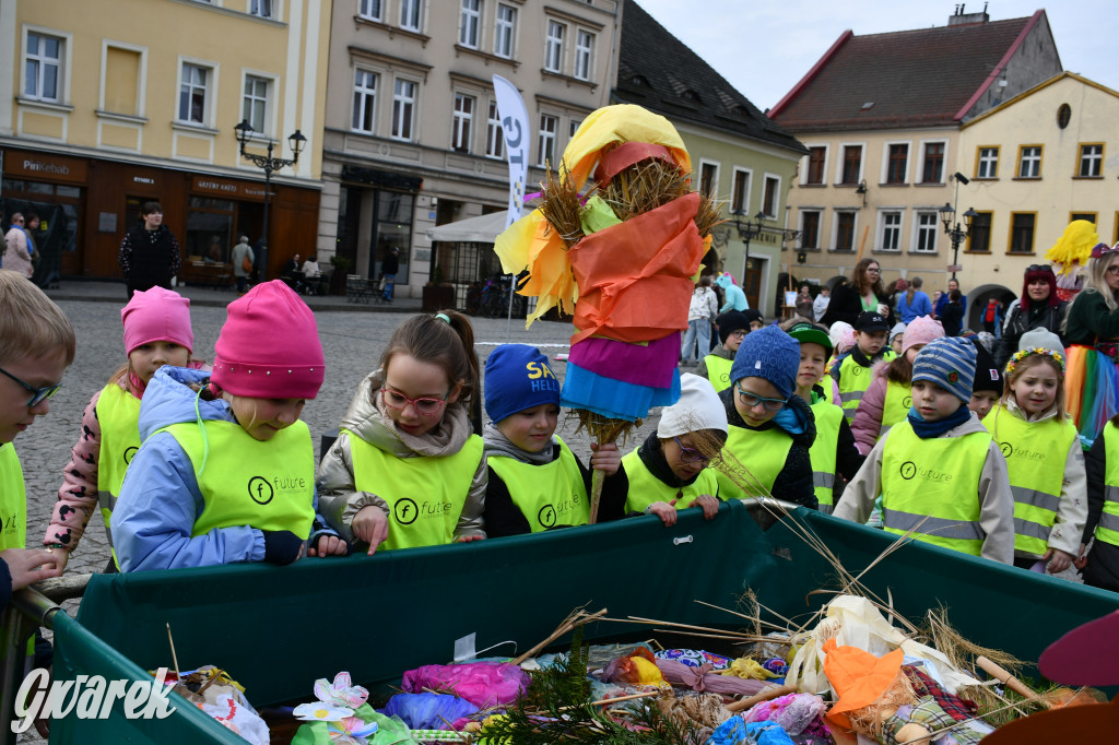 Tarnowskie Góry. Powitanie wiosny na rynku