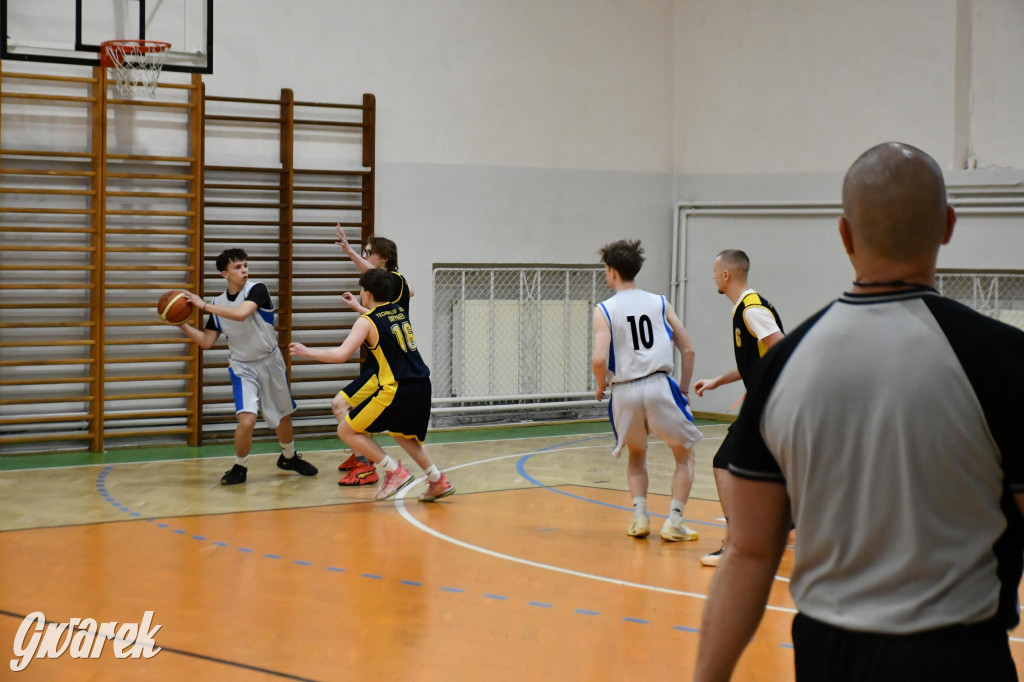 Brynek. Mistrzostwa Polski Szkół Leśnych w Koszykówce