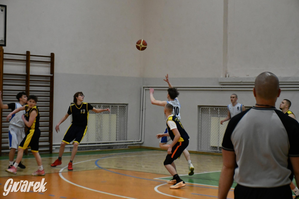 Brynek. Mistrzostwa Polski Szkół Leśnych w Koszykówce