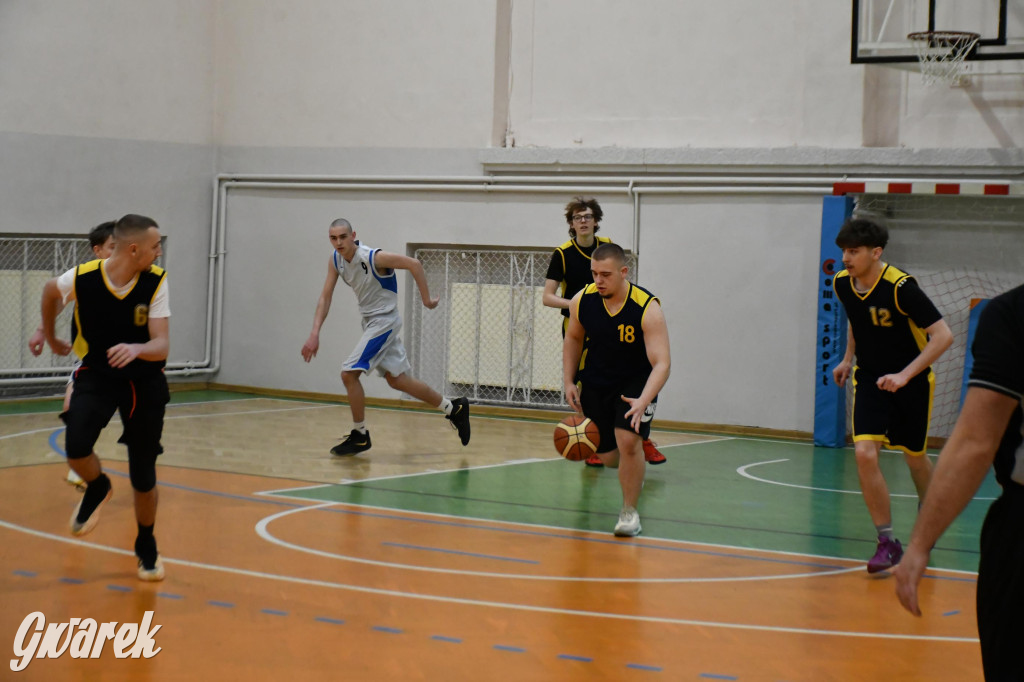 Brynek. Mistrzostwa Polski Szkół Leśnych w Koszykówce