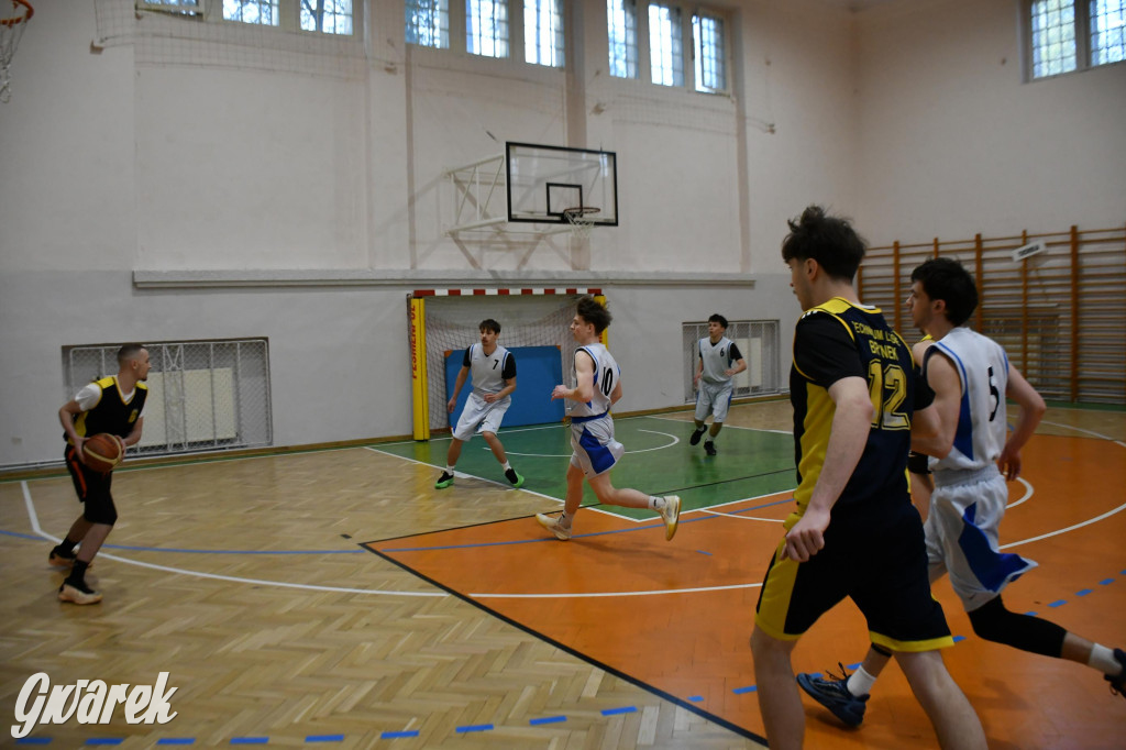 Brynek. Mistrzostwa Polski Szkół Leśnych w Koszykówce