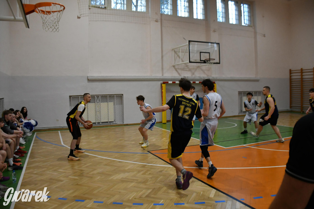 Brynek. Mistrzostwa Polski Szkół Leśnych w Koszykówce