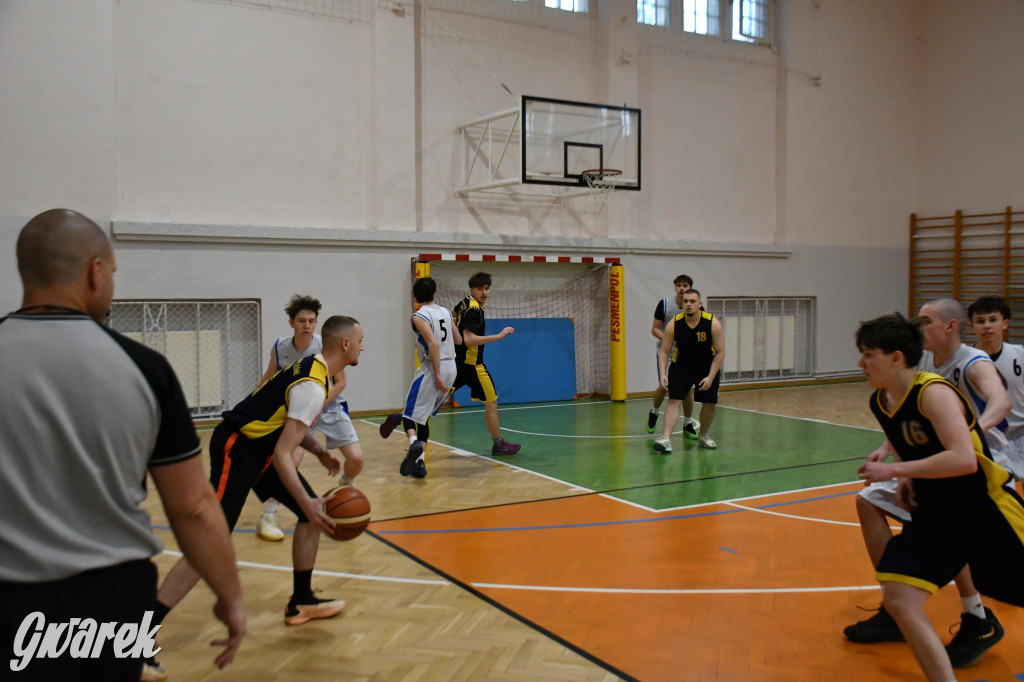 Brynek. Mistrzostwa Polski Szkół Leśnych w Koszykówce