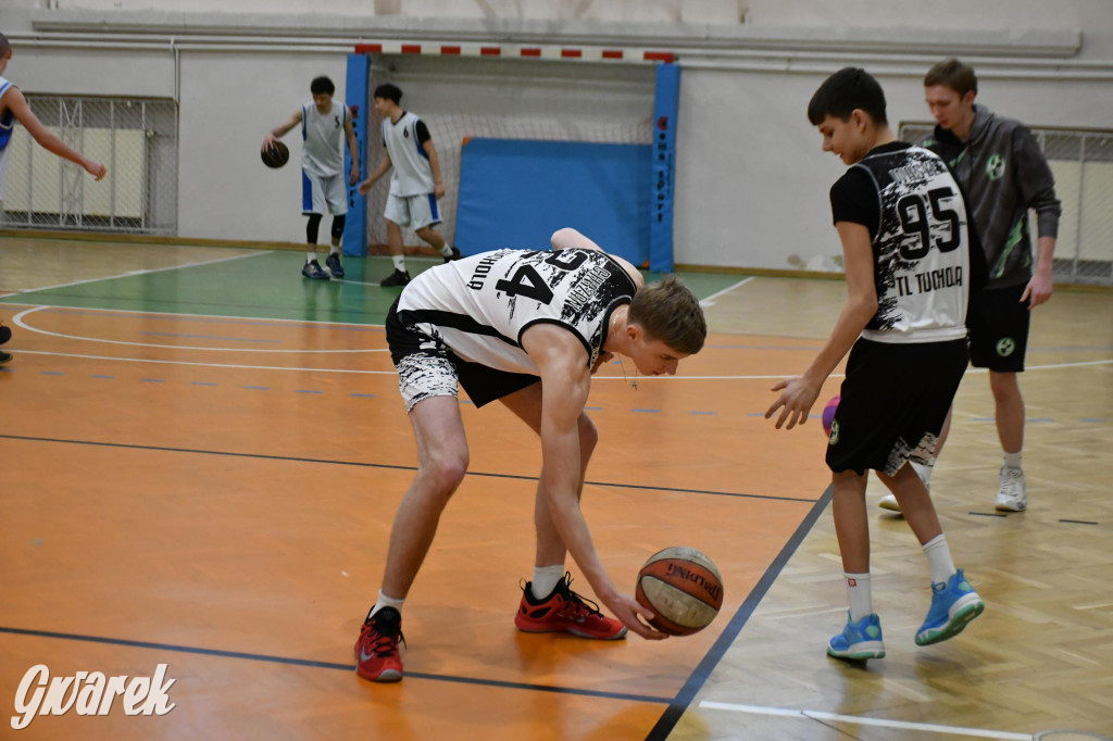 Brynek. Mistrzostwa Polski Szkół Leśnych w Koszykówce