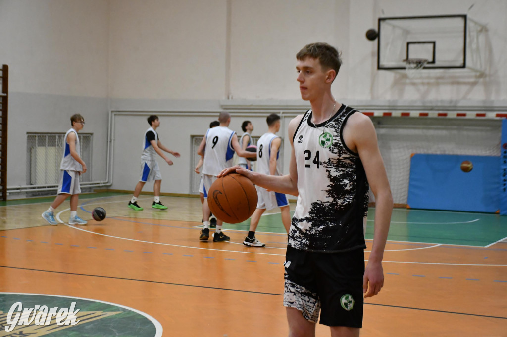 Brynek. Mistrzostwa Polski Szkół Leśnych w Koszykówce