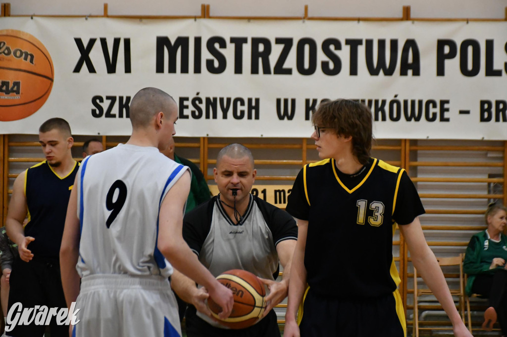 Brynek. Mistrzostwa Polski Szkół Leśnych w Koszykówce