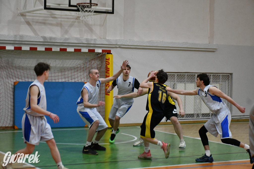 Brynek. Mistrzostwa Polski Szkół Leśnych w Koszykówce