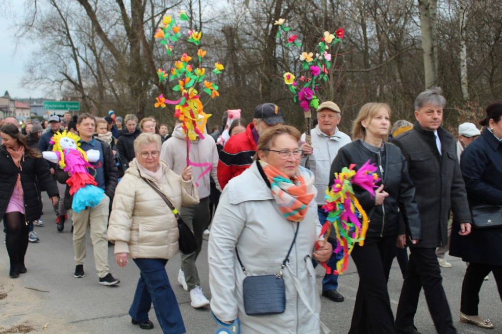 Marzanny utonęły w Brynicy. Tradycji stało się zadość