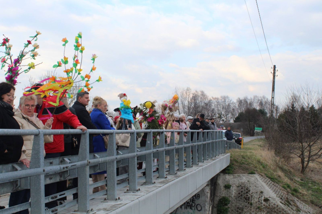 Marzanny utonęły w Brynicy. Tradycji stało się zadość