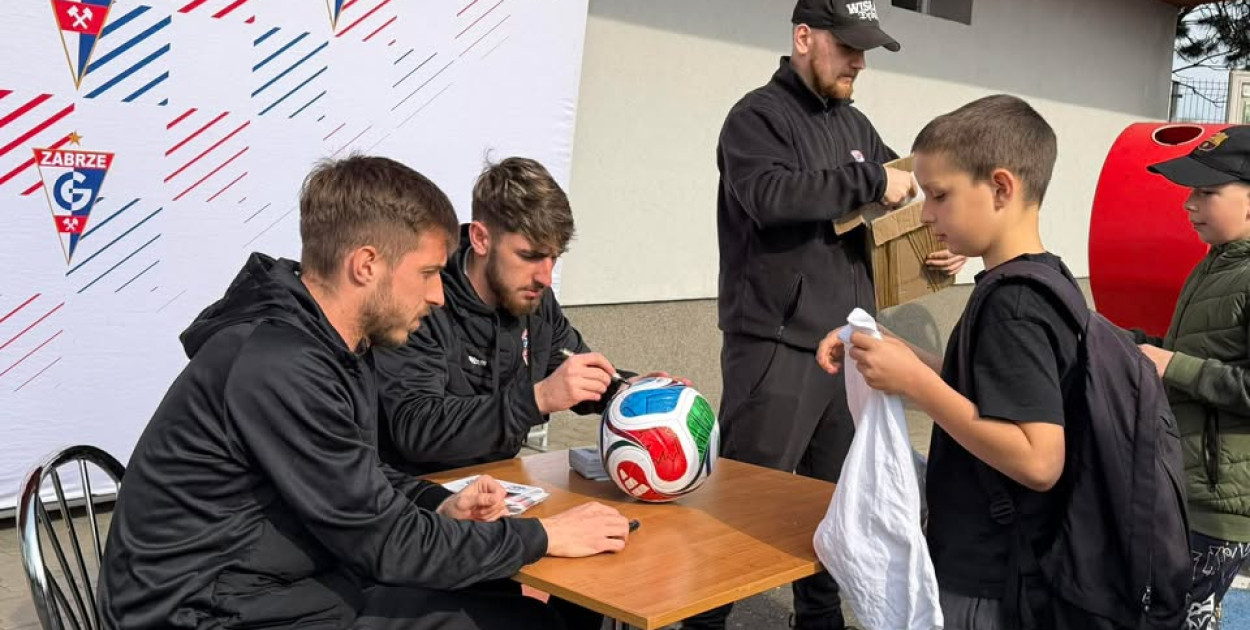 Zawodnicy Górnika Zabrze w Miasteczku Śląskim
