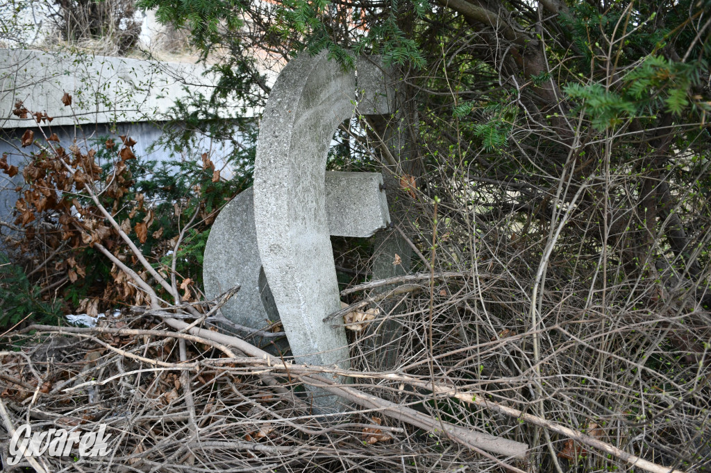 Strzybnica. Czy dawny biurowiec idzie do rozbiórki?