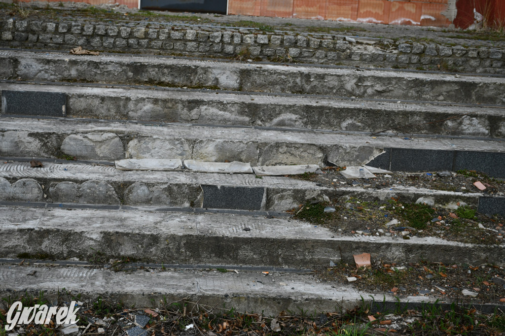 Strzybnica. Czy dawny biurowiec idzie do rozbiórki?