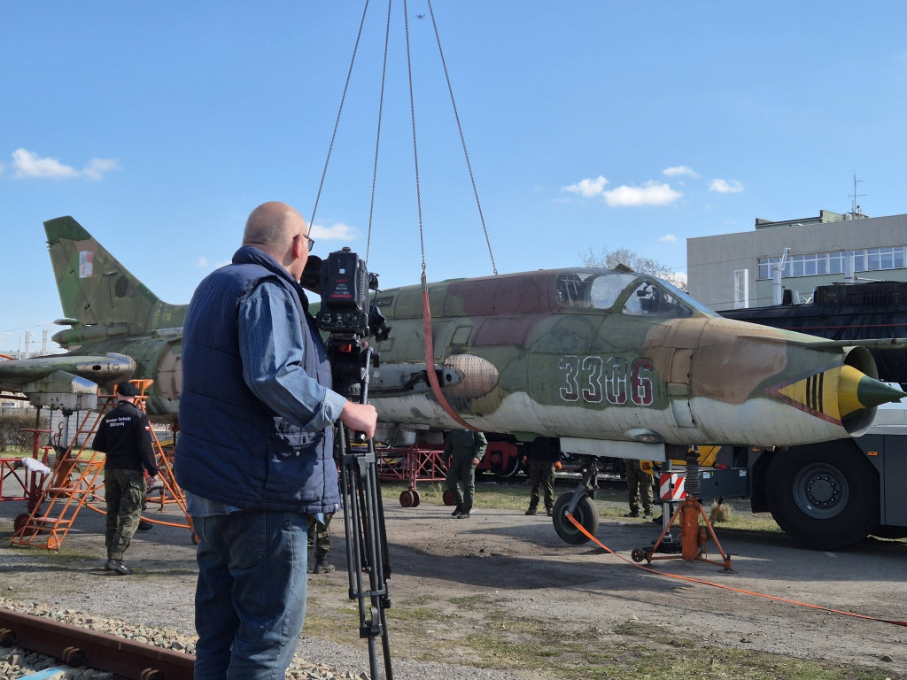 Z Sosnowca do Zbrosławic. Su-22 już w naszym muzeum