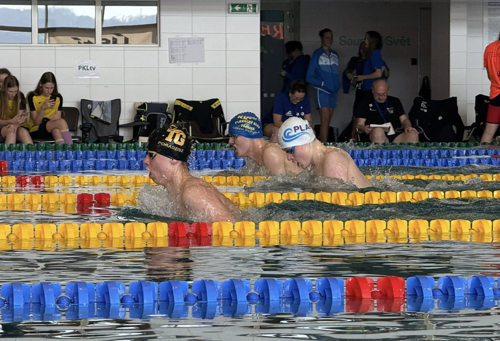 MKS Park Wodny Tarnowskie Góry z workiem medali