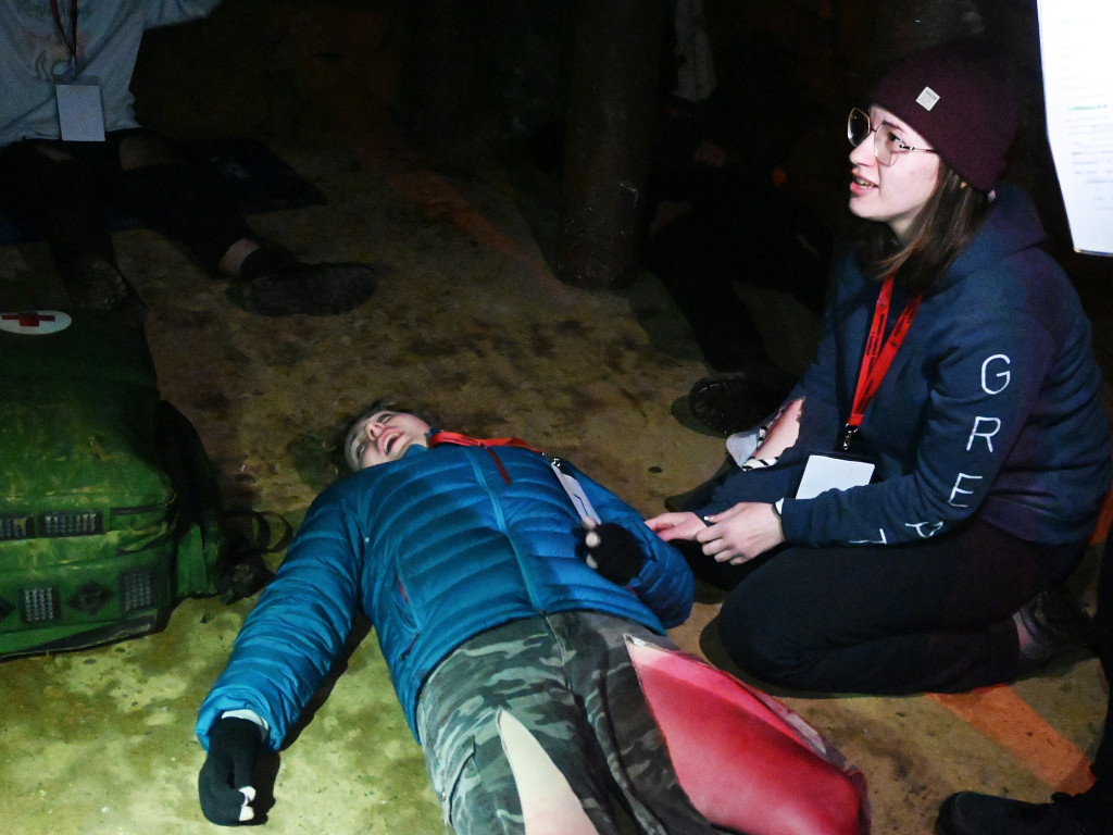 Stres, chaos i walka o życie. Tak szkolą się ratownicy